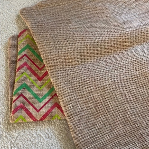 NewTwo burlap Christmas pillow covers 18x18 zipper - Picture 5 of 7